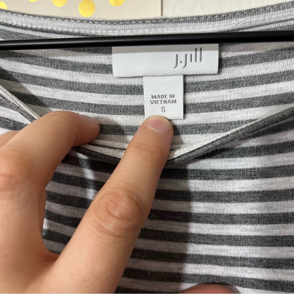 J. Jill Classic Gray and White Long Sleeve Striped Midi Dress size Small - Picture 3 of 9